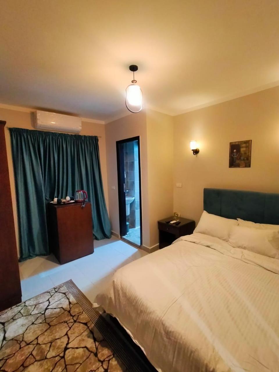 Pyramids Way Inn Kafret el-Gabal Esterno foto