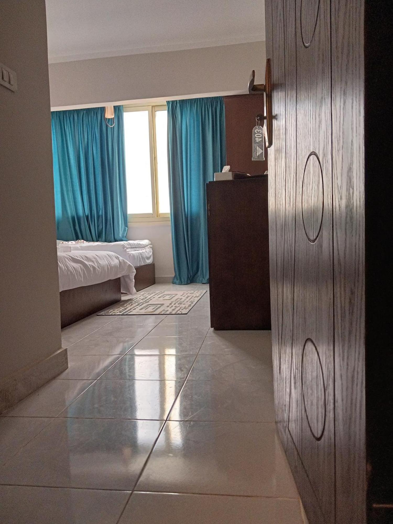 Pyramids Way Inn Kafret el-Gabal Esterno foto