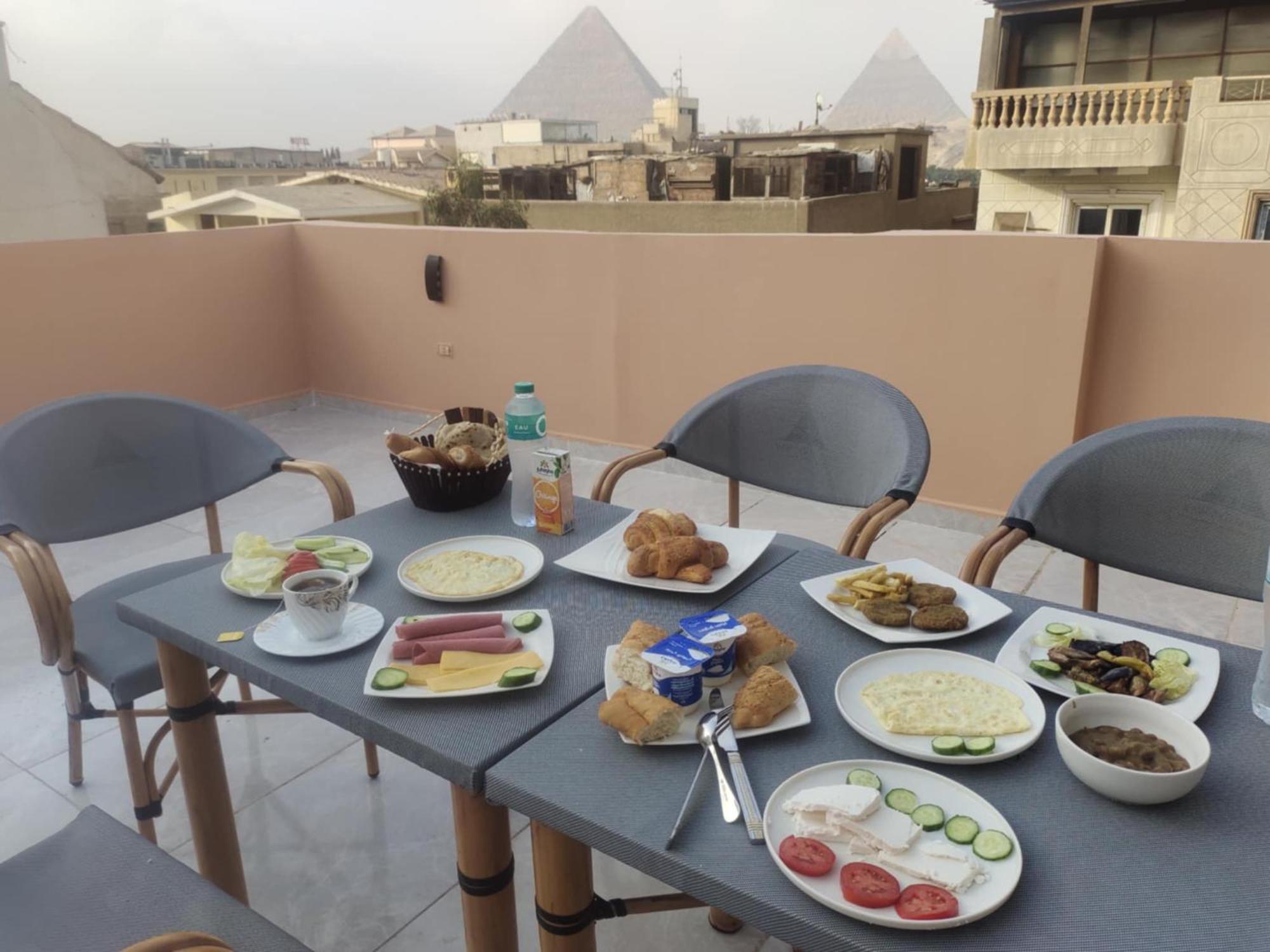 Pyramids Way Inn Kafret el-Gabal Esterno foto