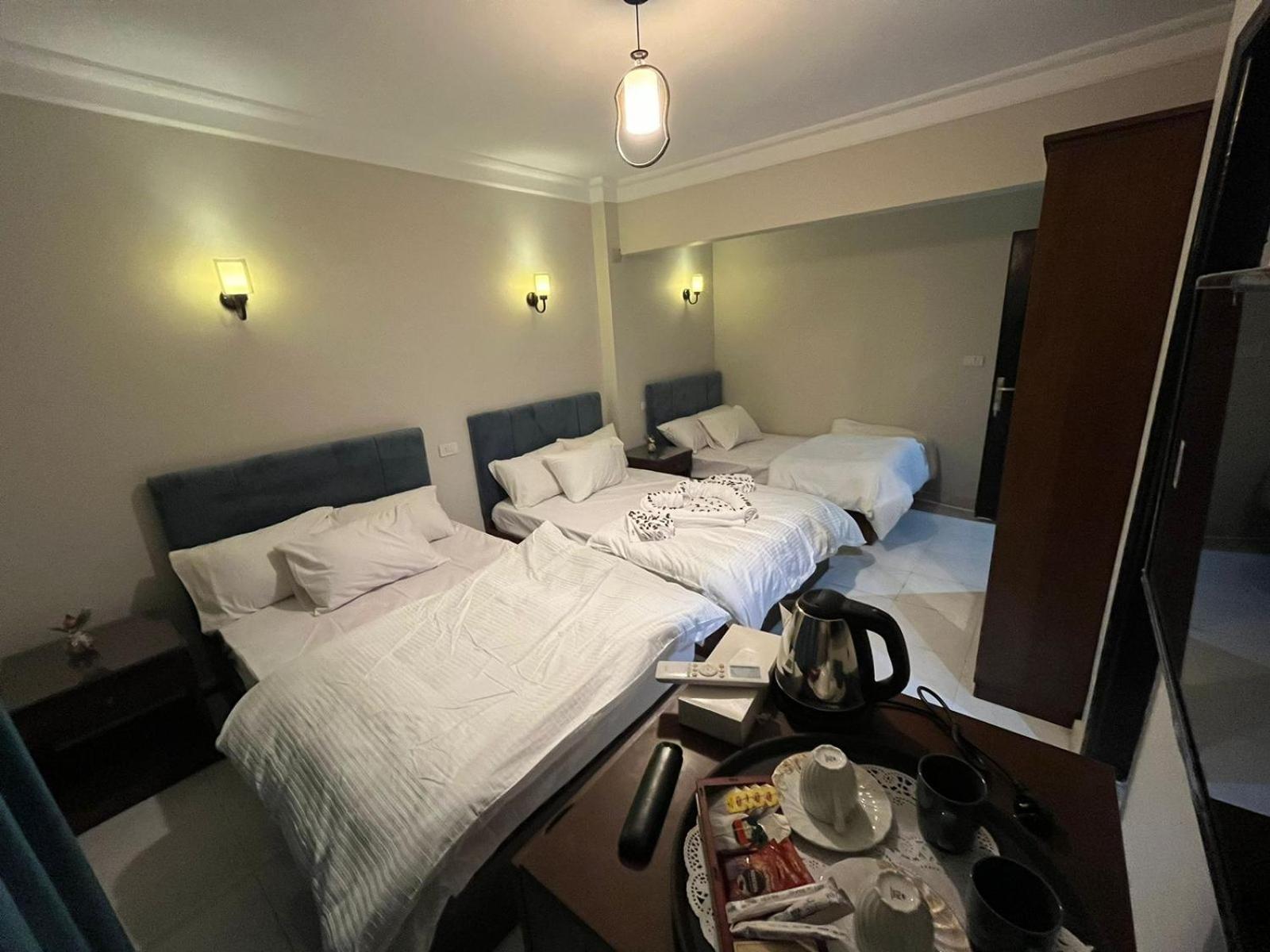 Pyramids Way Inn Kafret el-Gabal Esterno foto