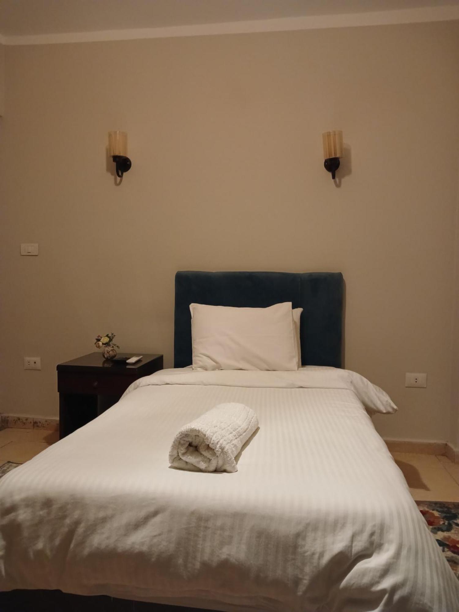 Pyramids Way Inn Kafret el-Gabal Esterno foto
