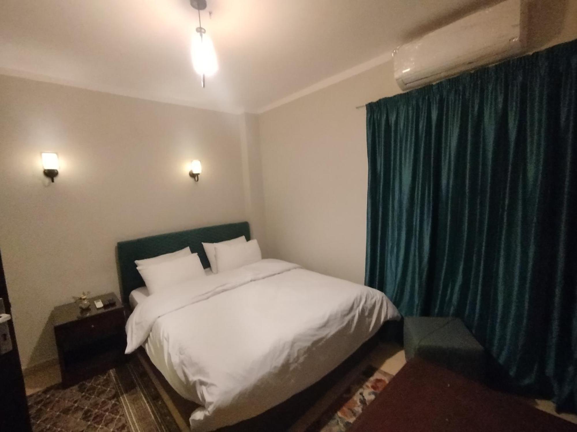 Pyramids Way Inn Kafret el-Gabal Esterno foto