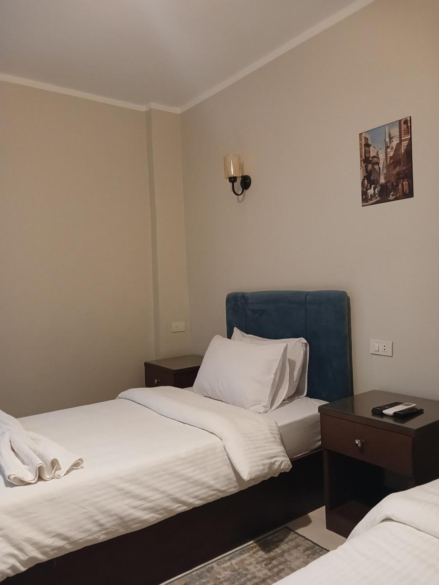 Pyramids Way Inn Kafret el-Gabal Esterno foto